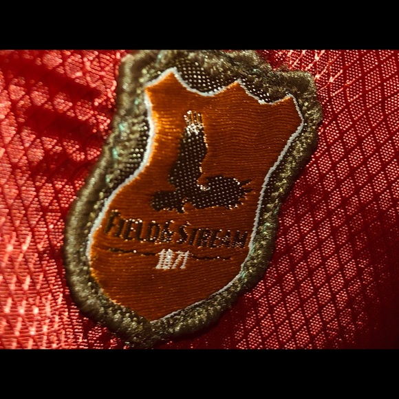 Field and Stream pillow with bag - Picture 3 of 4